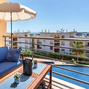 https://apartment-with-panoramic-terrace-swimming-pool-and.hotelaalgarve.com